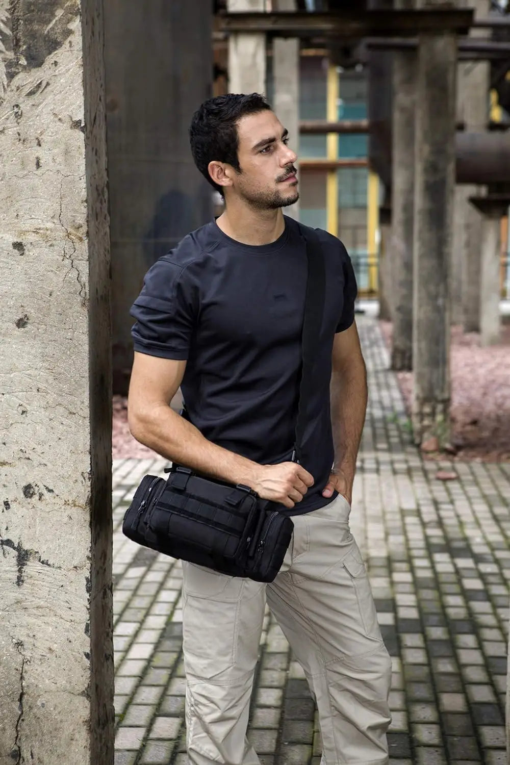 Nylon Outdoor Shoulder Bag with Zipper
