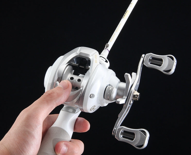White Micro-Object Baitcasting Reel - AED4 Drop Wheel